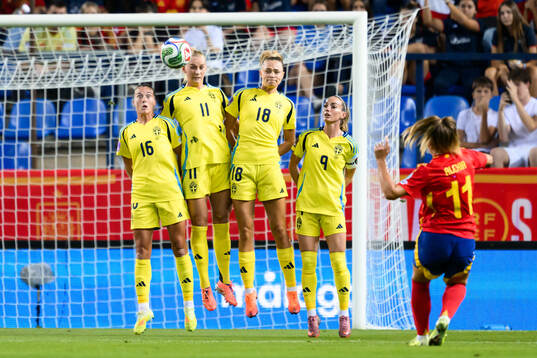 Alexia Putellas of Spain scores the 1-0 goal