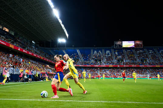 Maria Leon of Spain and Stina Blackstenius of Sweden