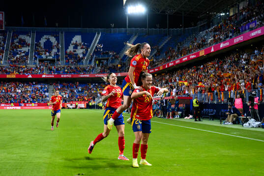 Claudia Pina of Spain celebrate with Maria Leon and Eva