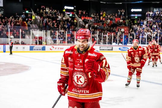 Kalmars Gabriel Olsson jublar