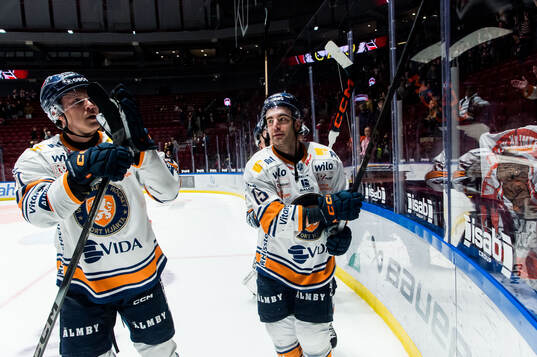 Växjös Reid Gardiner jublar