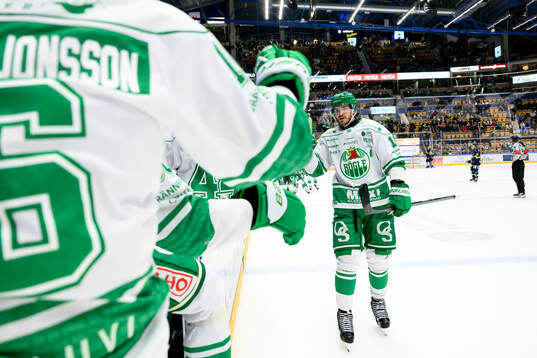 Rögles Dennis Everberg jublar