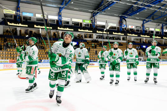 Rögles Leon Bristedt jublar