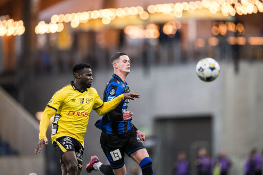 Elfsborgs Ibrahim Buhari och Sirius Robbie Ure