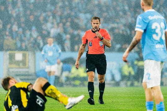 Domare Kristoffer Karlsson