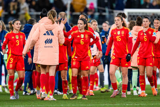 Aitana Bonmati of Spain celebrates
