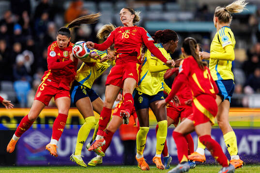 Nathalie Björn of Sweden against Maria Mendez and Maria
