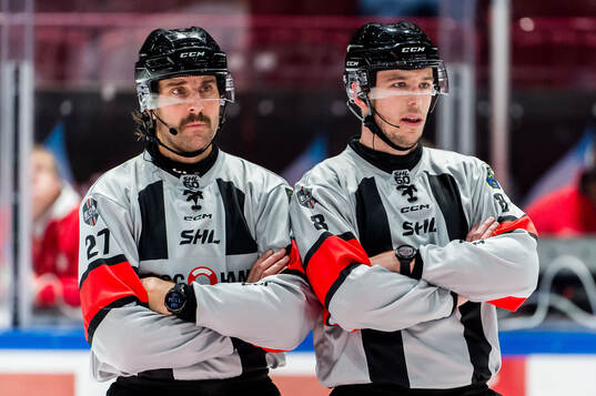 Domare Mikael Sjöqvist och Domare Oscar Niklasson