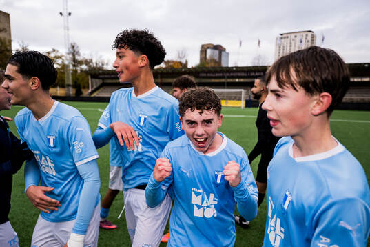 Malmö FFs Colin Stark jublar