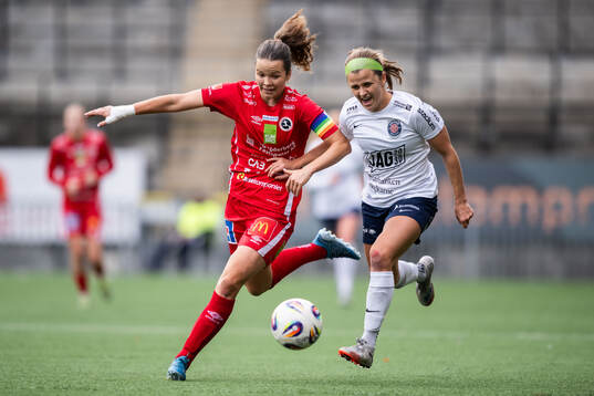 KIF Örebros Julia Walentowicz och Eskilstuna Uniteds