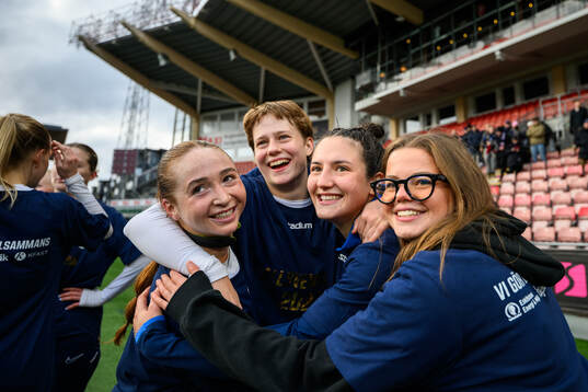 Eskilstuna Uniteds Rylie Rae Combs, Fiona Eriksson, Anna