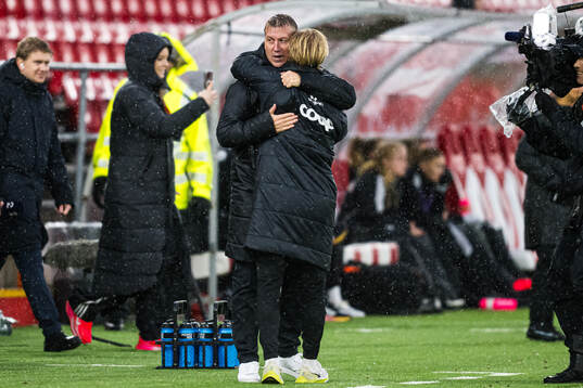 Leif Gunnar Smerud, head coach of Brann, celebrates