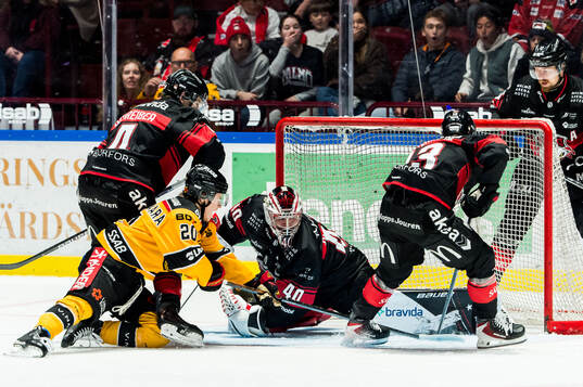 Luleås Casper Juustovaara Karlsson och Malmö Redhawks