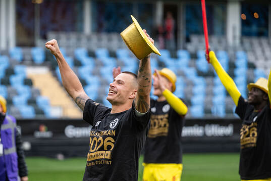 Kalmars Melker Hallberg jublar