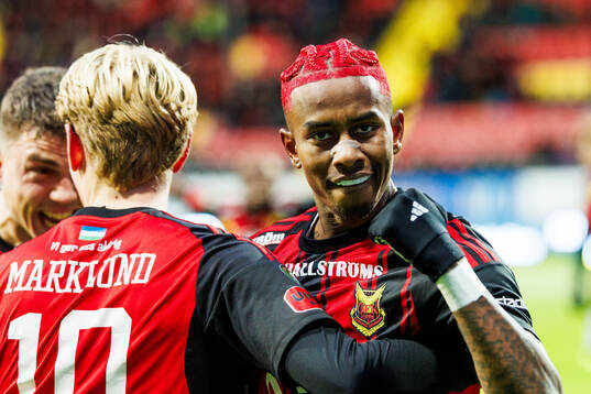 Östersunds Chovanie Shakur Amatkarijo jublar