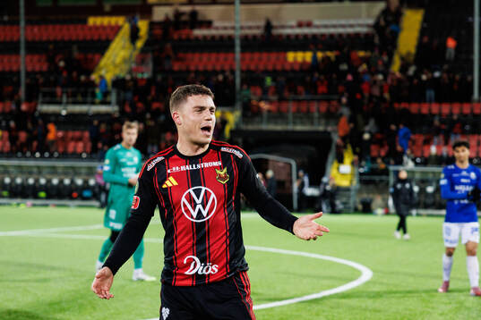 Östersunds Christian Enemark jublar
