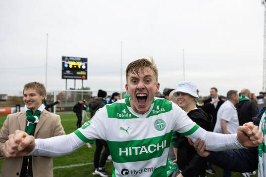 Västerås Karl Gunnarsson jublar