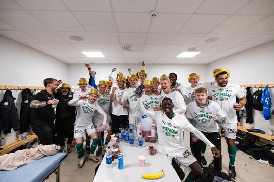 Västerås spelare jublar