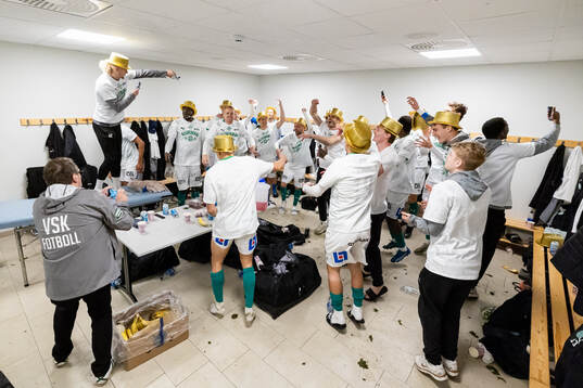 Västerås spelare jublar