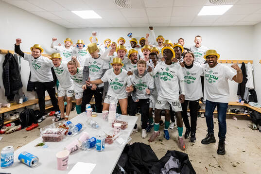 Västerås spelare jublar