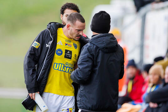 Falkenbergs Viktor Ekblom kliver av med skada