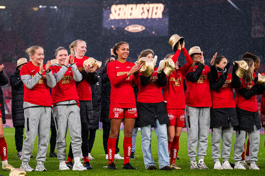 Joanna Maria Tynnilä, Josefine Birkelund and Ingrid