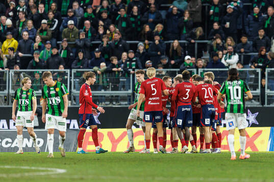 Östers Daniel Ljung jublar