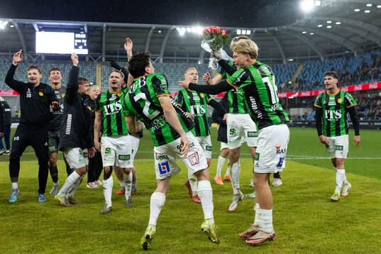 GAIS Matteo de Brienne och Rasmus Niklasson Petrovic jublar