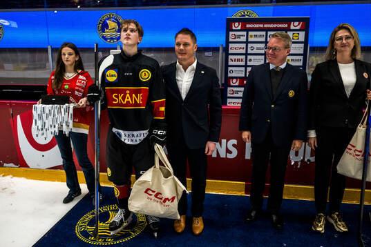 Skånes Philipn Herrlin får pris som matchens lirare