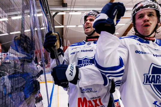 Karlskogas Henrik Björklund jublar