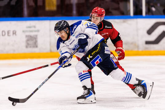 Almtunas Ludvig Georgsson och Karlskogas Viktor Lennartsson