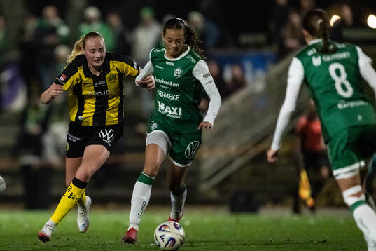 Hammarbys Emilie Bragstad och Alingsås Malva Larsson