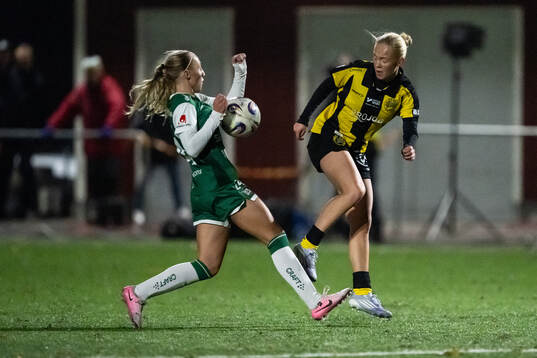 Alingsås Saga Fredgren och Hammarbys Sally Nylén