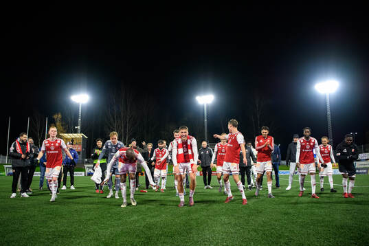 Sandvikens IFs spelare jublar