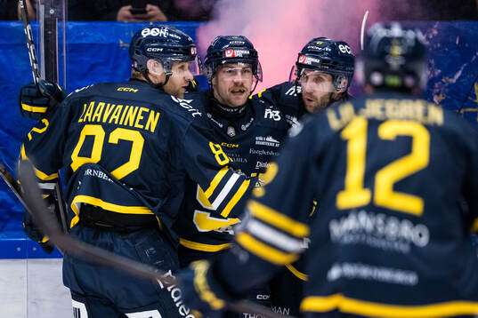 Södertäljes Hampus Harlestam jublar