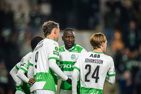 Västerås Mikkel Ladefoged jublar merd Frederic Nsabiyumva