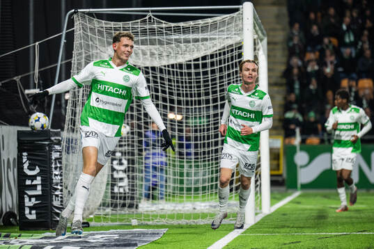 Västerås Mikkel Ladefoged jublar