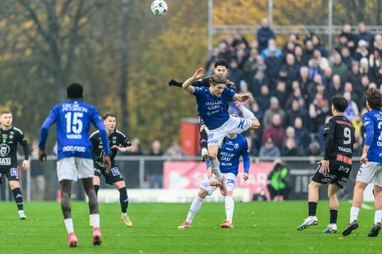 Örebros Simon Amin och Trelleborgs Hugo Engström