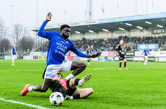 Trelleborgs Emmanuel Godwin och Örebros Antonio Yakoub