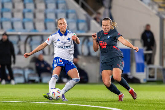 IFK Norrköpings Julia Karlernäs och Malmö FFs Sara