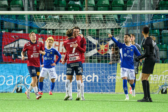 Örgrytes Noah Christoffersson, Charlie Vindehall jublar