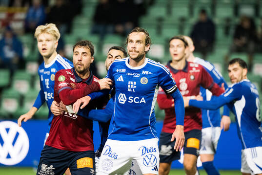 Örgrytes Jonathan Azulay och GIF Sundsvalls Pontus Engblom