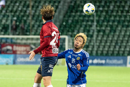 Örgrytes William Svensson och GIF Sundsvalls Taiki Kagayama