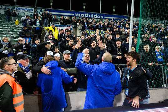GIF Sundsvalls Pontus Engblom och Pontus Engblom hyllas av