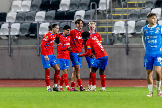 Helsingborgs Wilhelm Loeper har gjort 1-4 och jublar