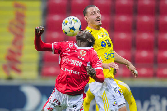 Kalmars Gibril Sosseh och Falkenbergs Viktor Ekblom