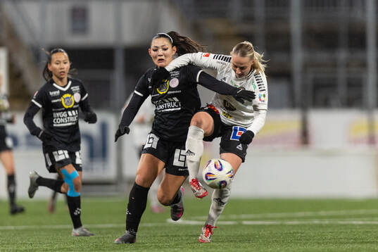 IK Uppsalas Amelia Olofsson och Örebro SKs Alva Hed