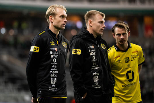Elfsborgs Johan Larsson, målvakt Isak Pettersson och Simon