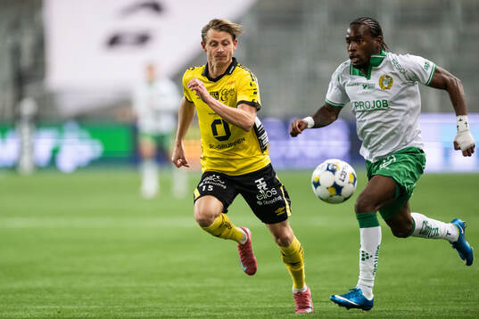 Elfsborgs Simon Hedlund och Hammarbys Okeke Obilor Denzel