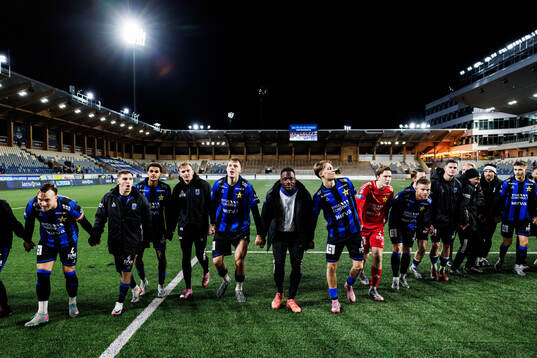 Sirius spelare jublar